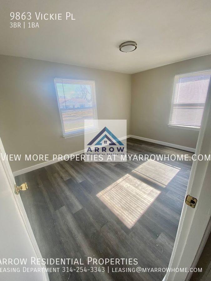 9863 Vickie Pl - Photo 7 of 11