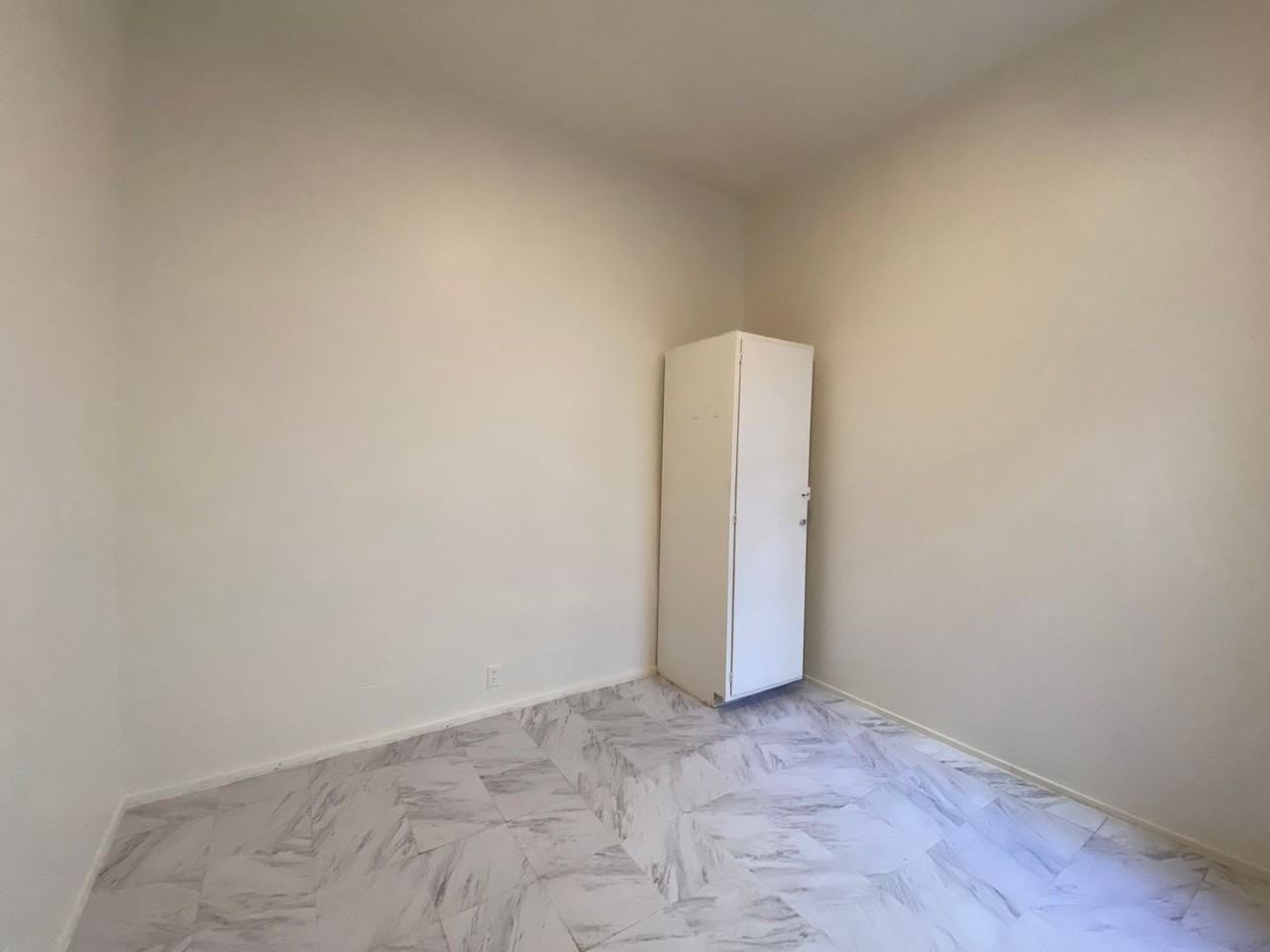 828 Grant Ave #310 - Photo 3 of 9