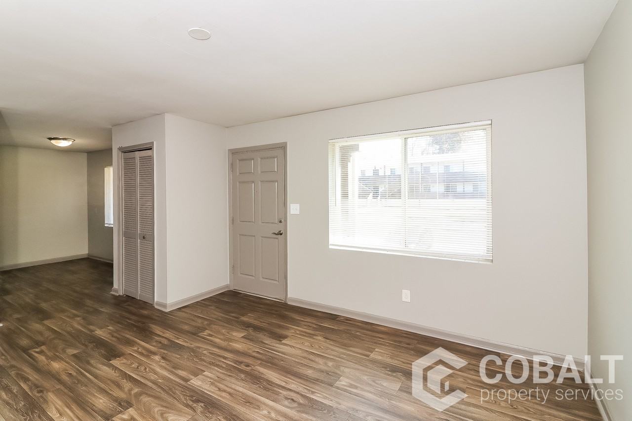 2138 Park TerraceUnit 2138 #07 - Photo 6 of 17