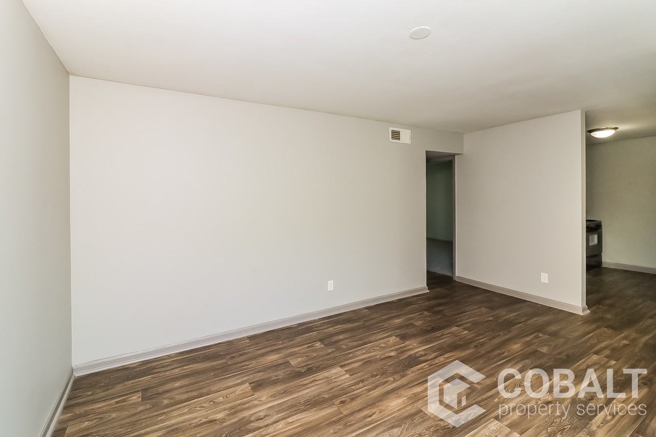 2138 Park TerraceUnit 2138 #07 - Photo 7 of 17