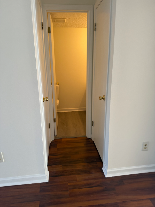 1641 Forest Ave - Photo 2 of 16