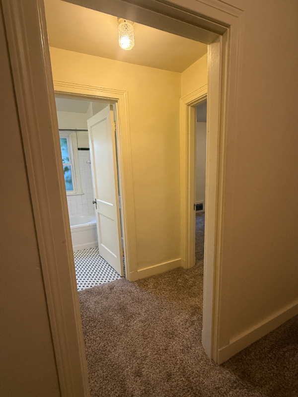 118 1/2 Kennedy Ave #4 - Photo 7 of 16