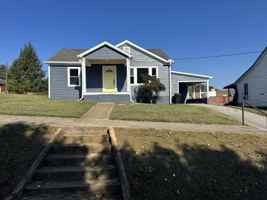 featured image of 402 Church St