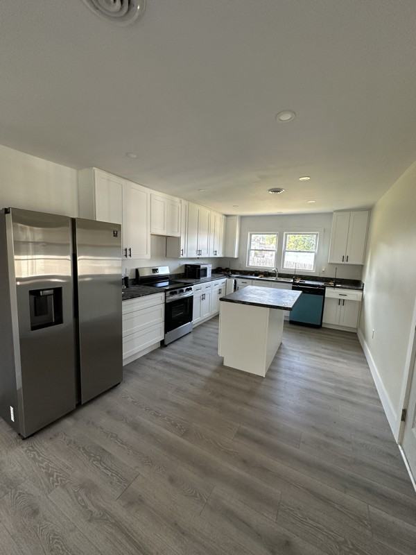 402 Church St - Photo 2 of 10