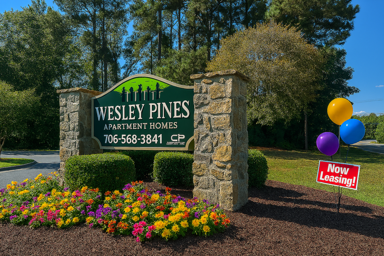 Wesley Pines - Photo 7 of 14
