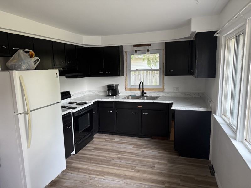 327 North 6th Street - Photo 4 of 9