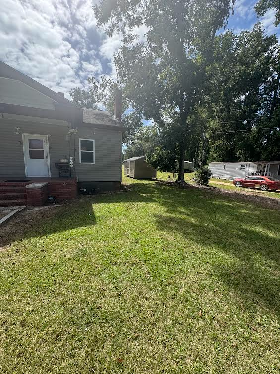 6585 Voorhees Rd - Photo 2 of 21