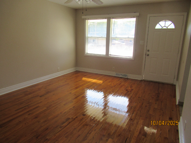 400 E Watrous Ave - Photo 2 of 16