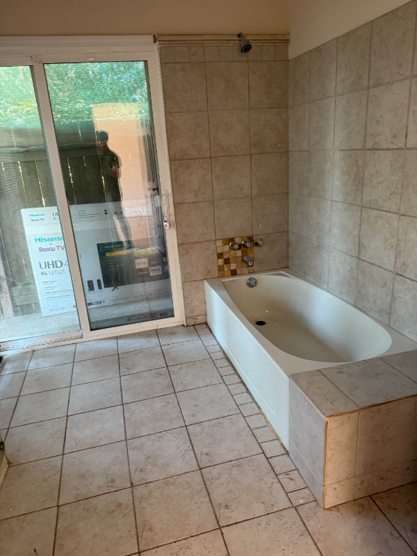 2369 Saint Thomas St - Photo 4 of 4