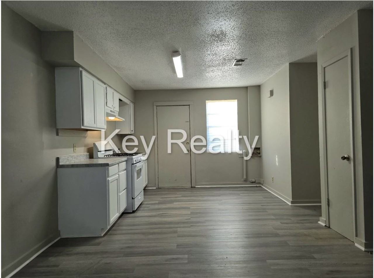 413A Hickory St - Photo 2 of 9