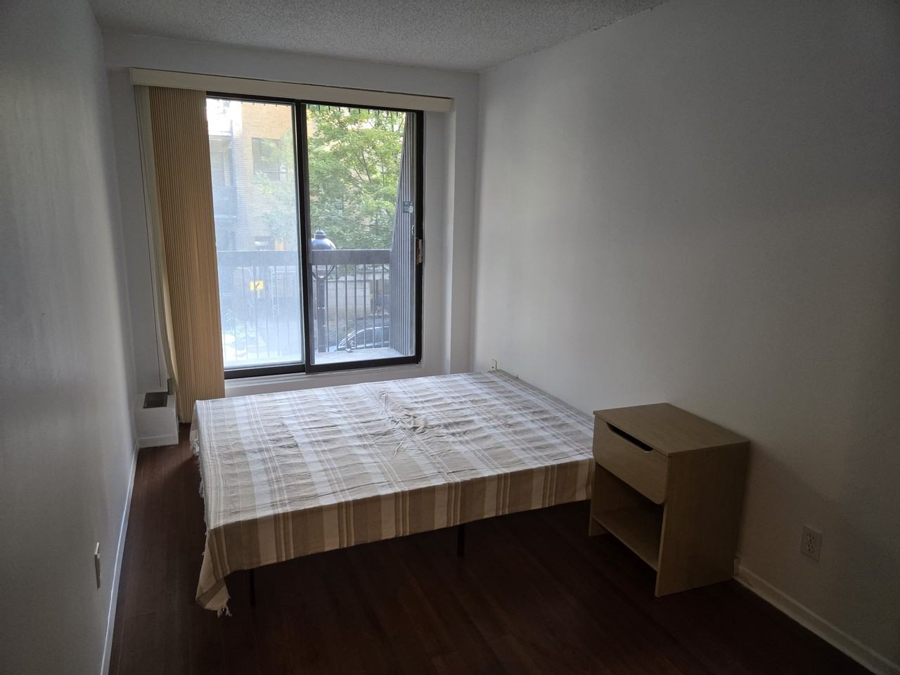 3470 Rue Durocher - Photo 4 of 11