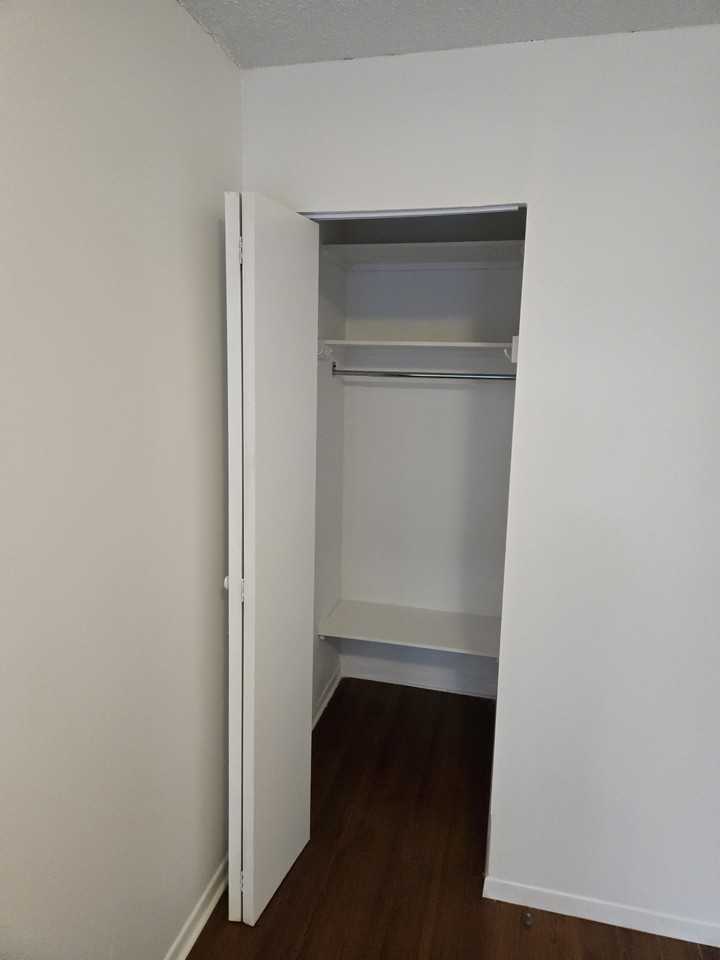 3470 Rue Durocher - Photo 5 of 11