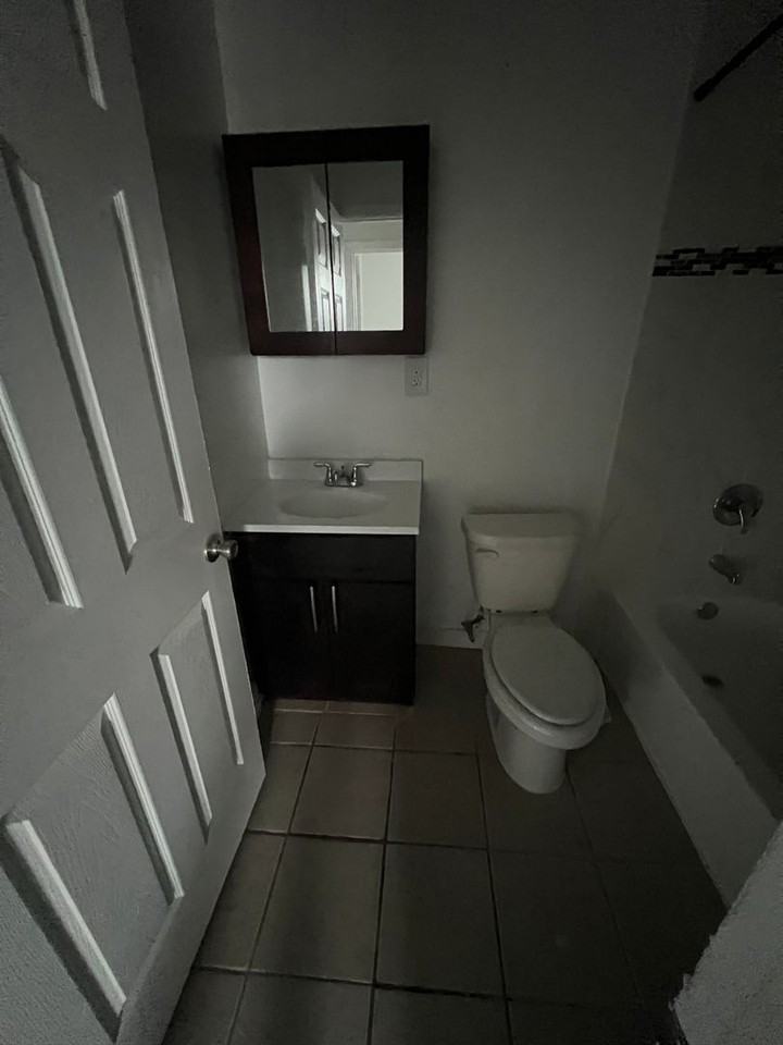 Barbour Row - Photo 4 of 17