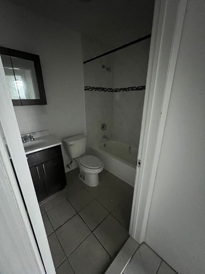 Barbour Row - Photo 5 of 17