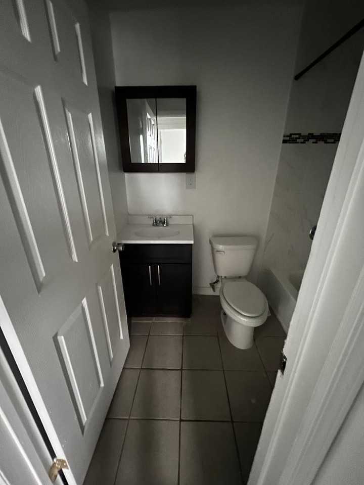 Barbour Row - Photo 7 of 17