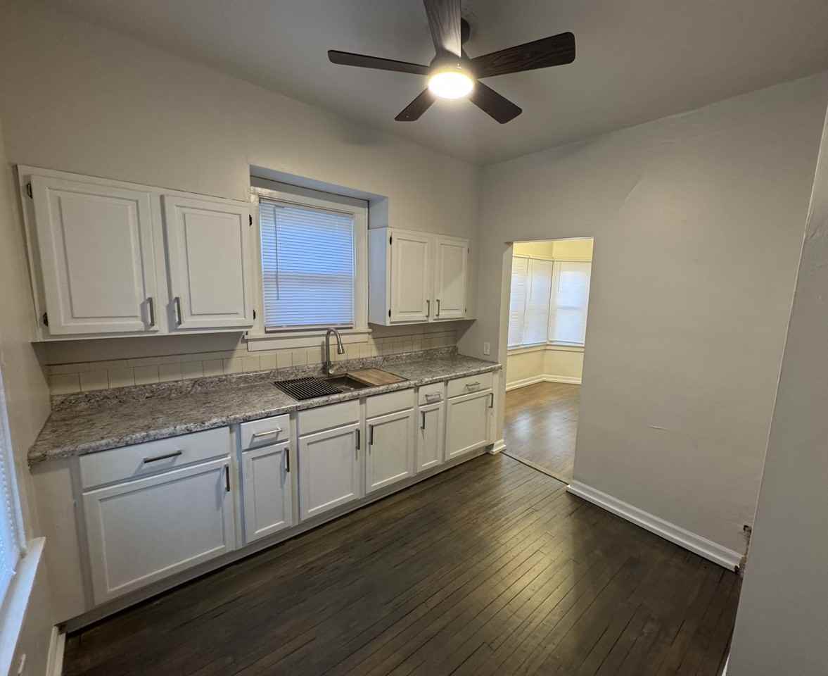 3824 S Iowa Ave - Photo 3 of 13