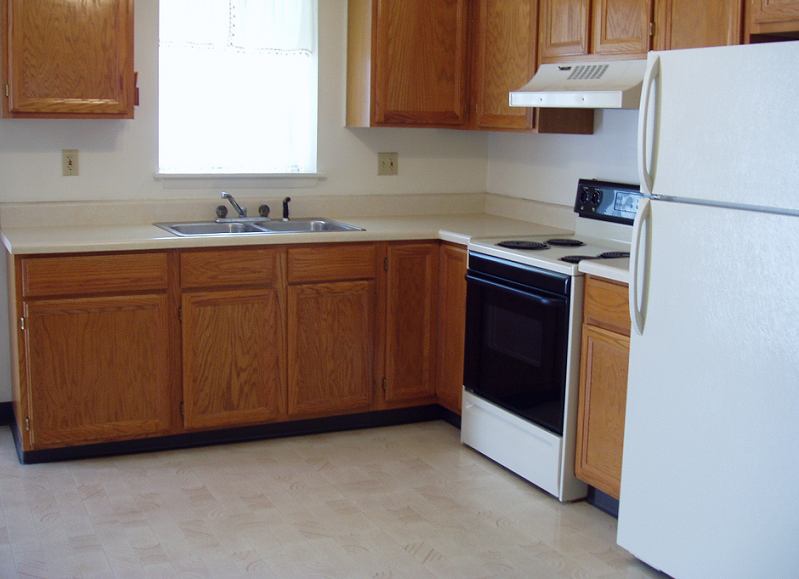 718 Pine St #201 - Photo 2 of 3