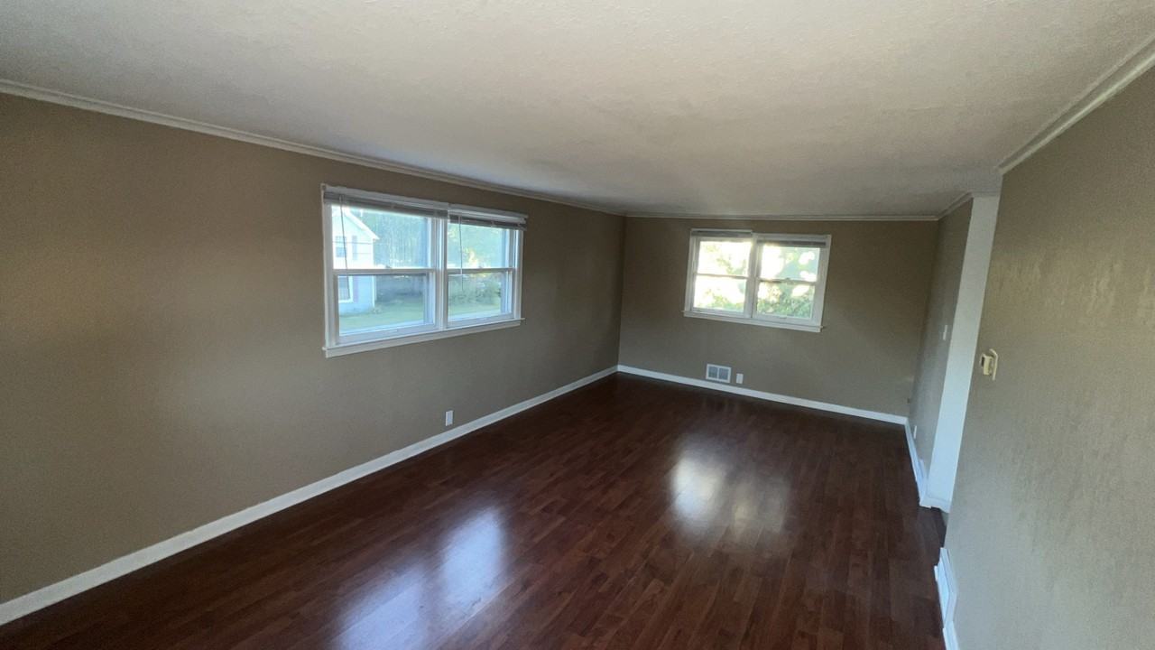 306 W Garfield Ave #2 - Photo 2 of 6