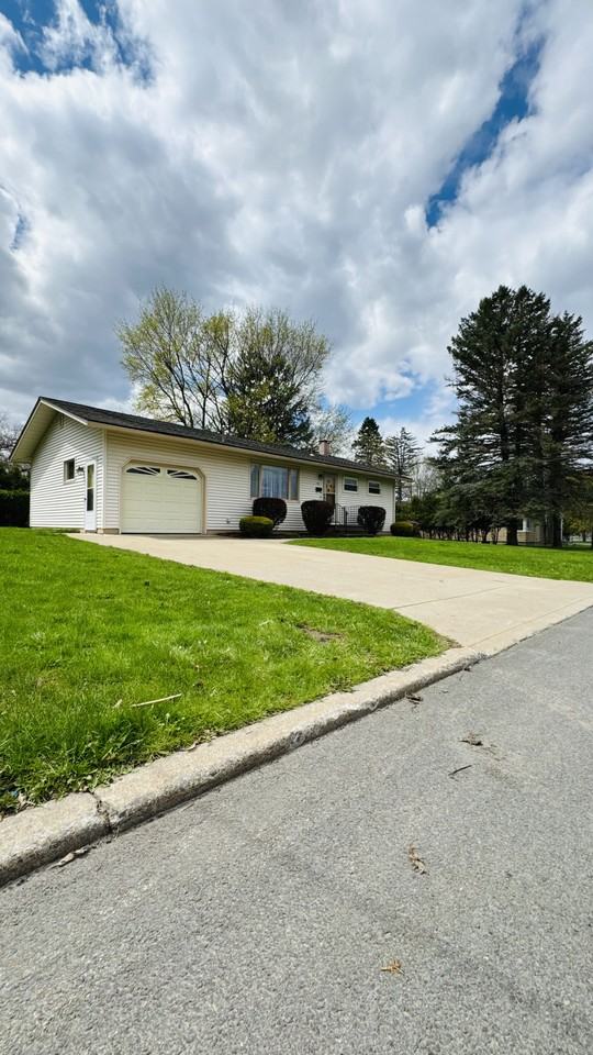 913 Arnold Ave #NA - Photo 2 of 9