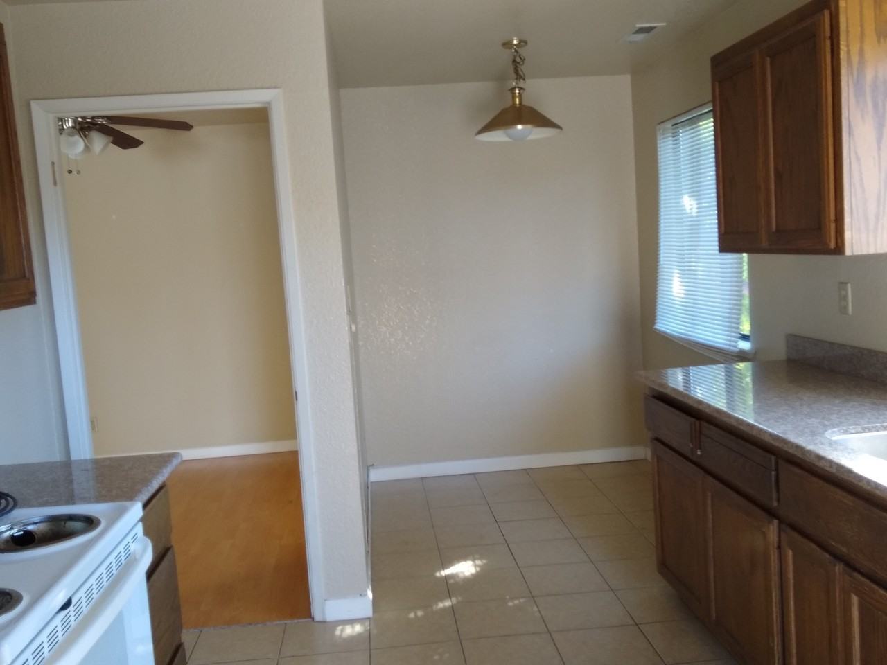 1260 Montecito Ave #3 - Photo 2 of 6