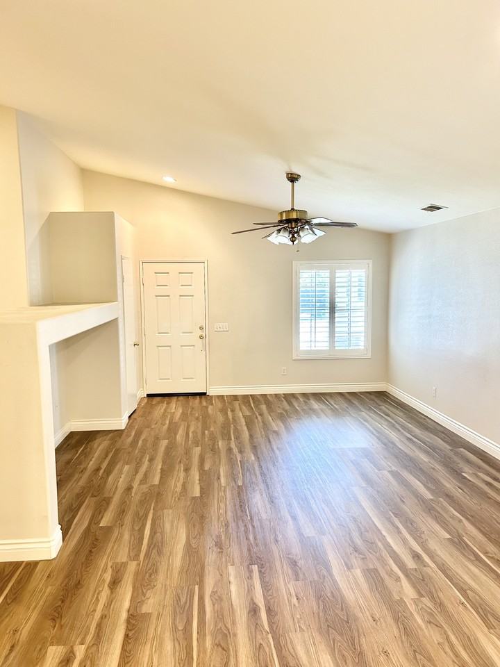 30277 Twain Dr #NA - Photo 4 of 23