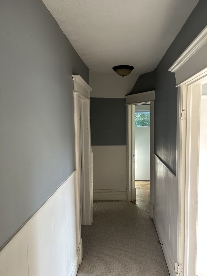 405 Michigan Ave - Photo 3 of 8