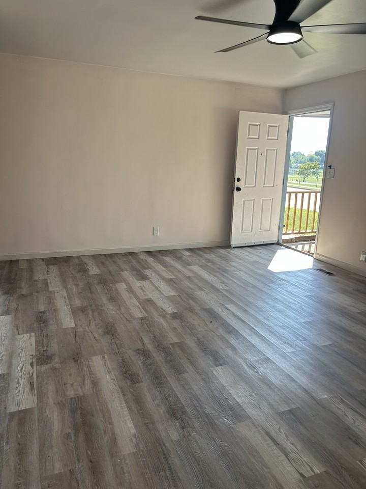 1131 S 124th East Ave #NA - Photo 3 of 17