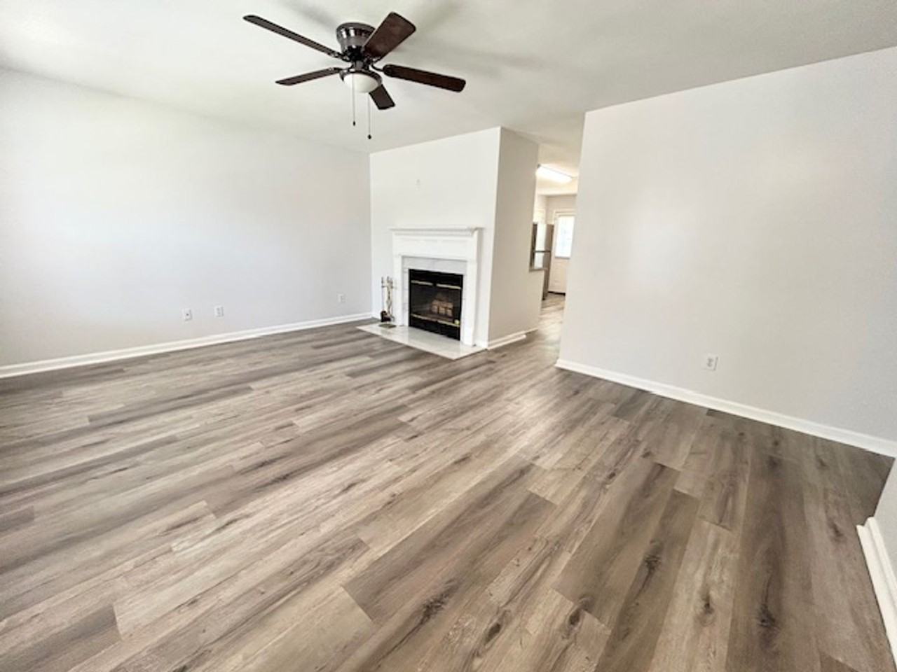 112 Lazy Willow Way - Photo 3 of 18
