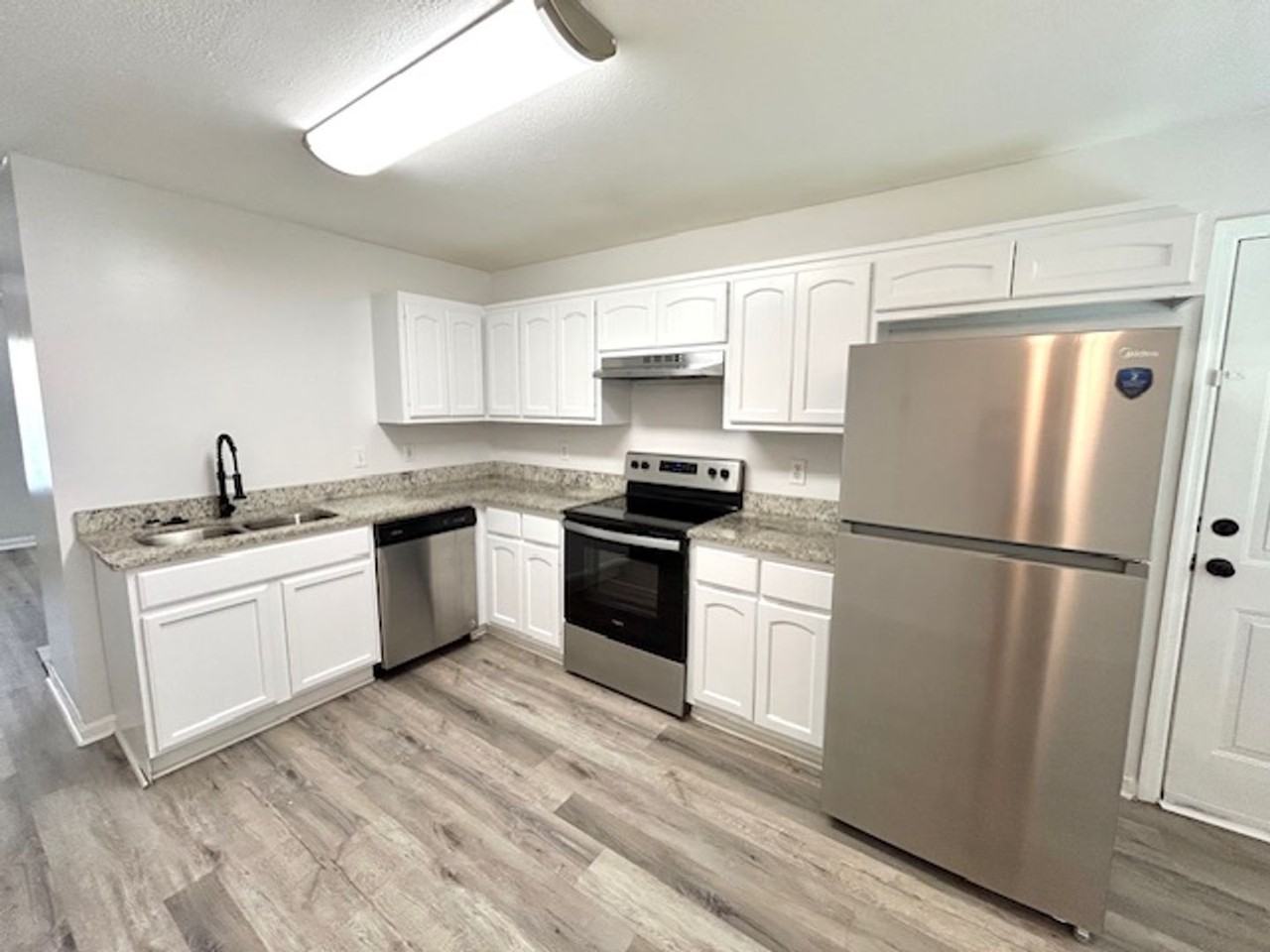 112 Lazy Willow Way - Photo 5 of 18