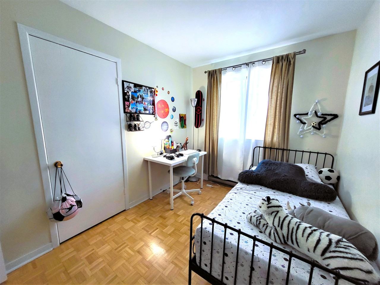 999 Rue Sainte-Hélène - Photo 3 of 14