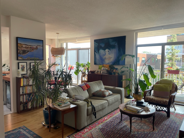 24 Avenue Shamrock #311 - Photo 2 of 23