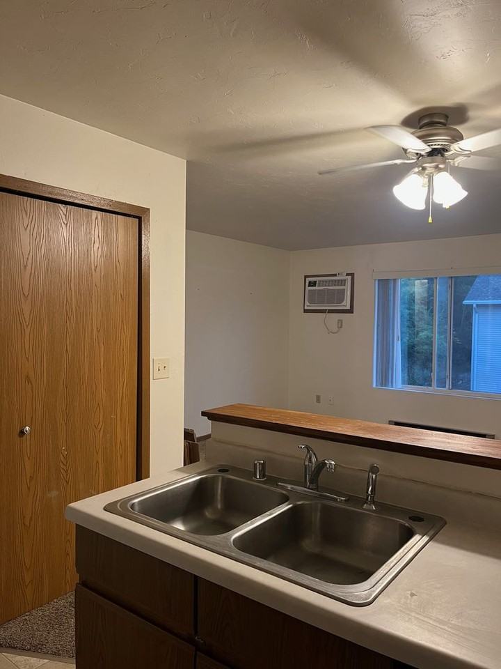 Forest Glen Apartments - Photo 5 of 15