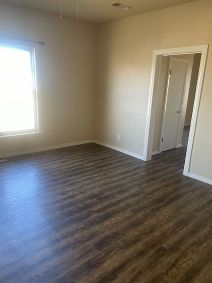 12911 Gordon Cummings Rd - Photo 2 of 14