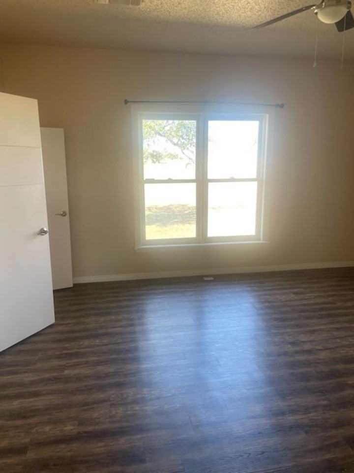 12911 Gordon Cummings Rd - Photo 3 of 14