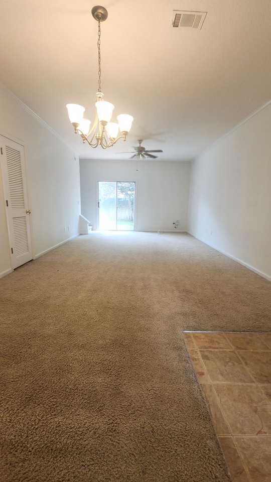607 Scrub Jay Dr - Photo 2 of 17