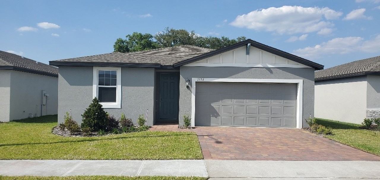 1194 Yumuri St - Photo 2 of 30