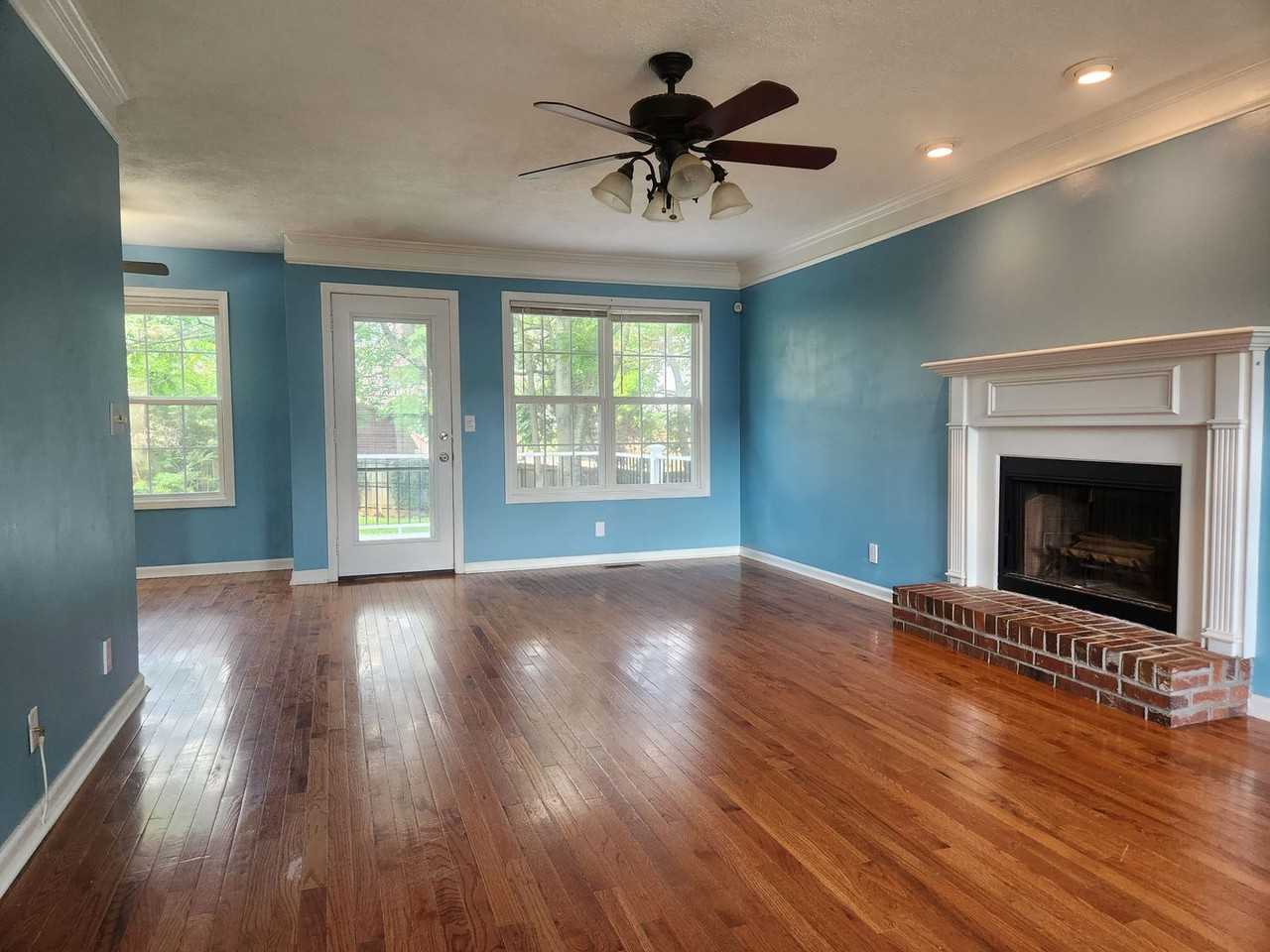 1680 Barrywood Cir E - Photo 2 of 21