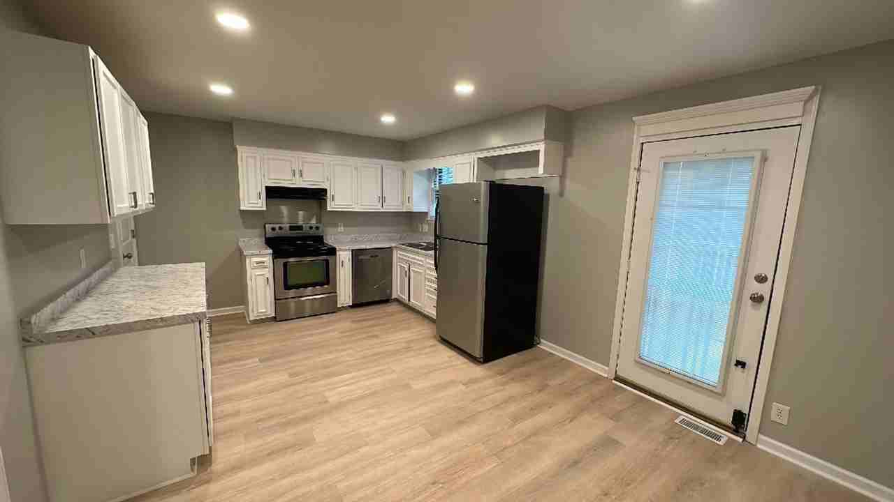 288 Paragon Mills Road - Photo 2 of 27