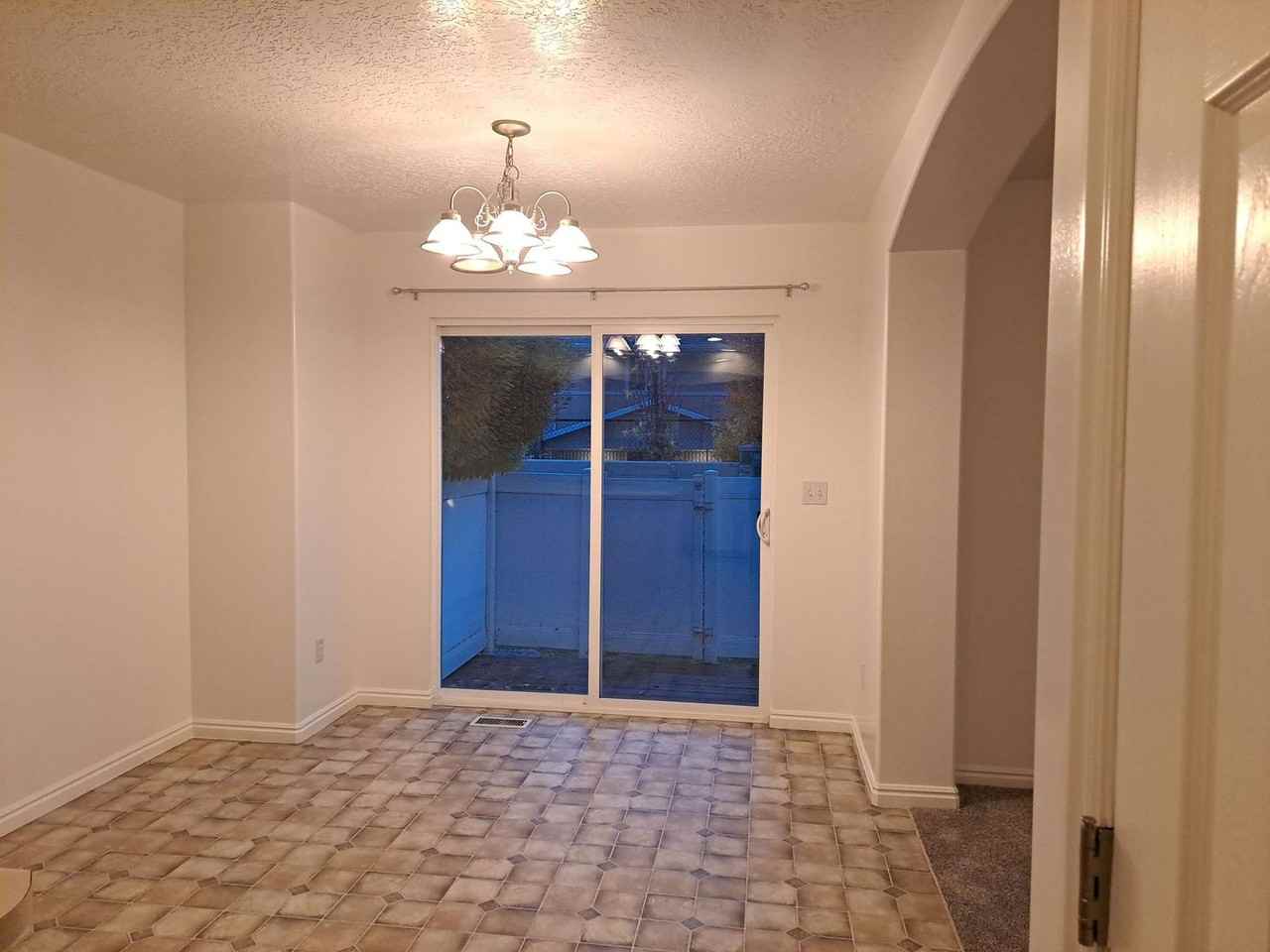 1144 S 1420 E - Photo 4 of 30