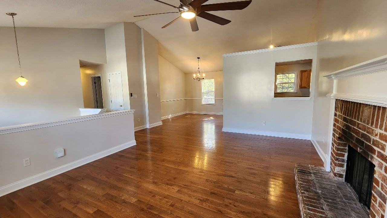 56 Trillium Trl Ne - Photo 3 of 14