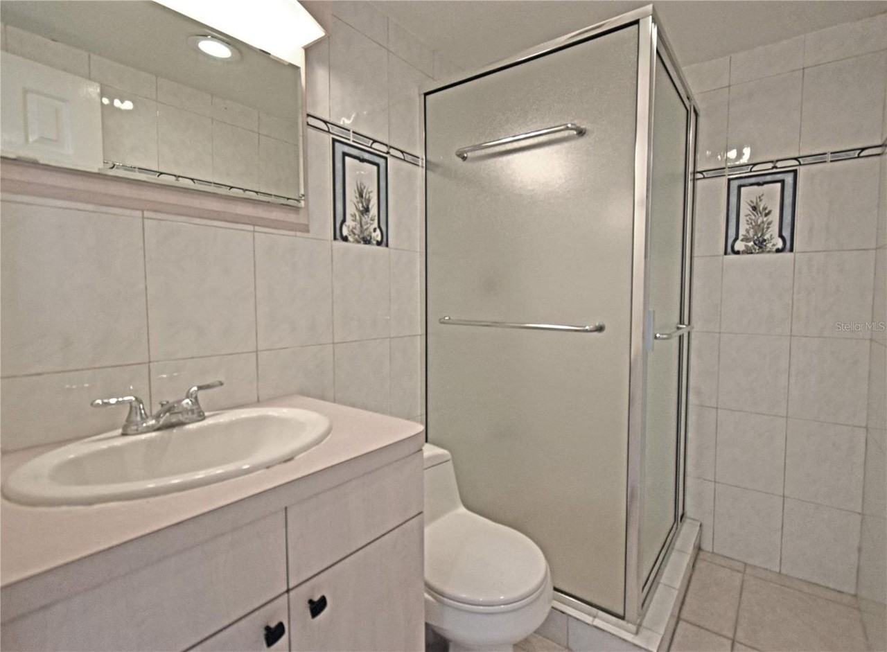 4015 Bayshore Blvd #17F - Photo 7 of 32