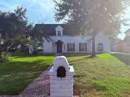 featured image of 17211 Rolling Creek Dr