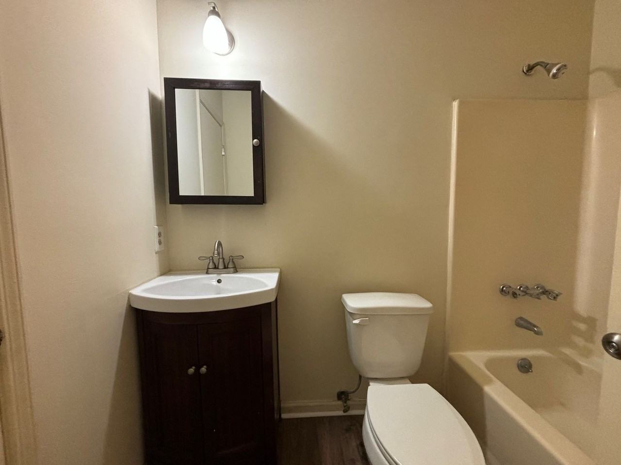 958 Pleasant Ave - Photo 6 of 11