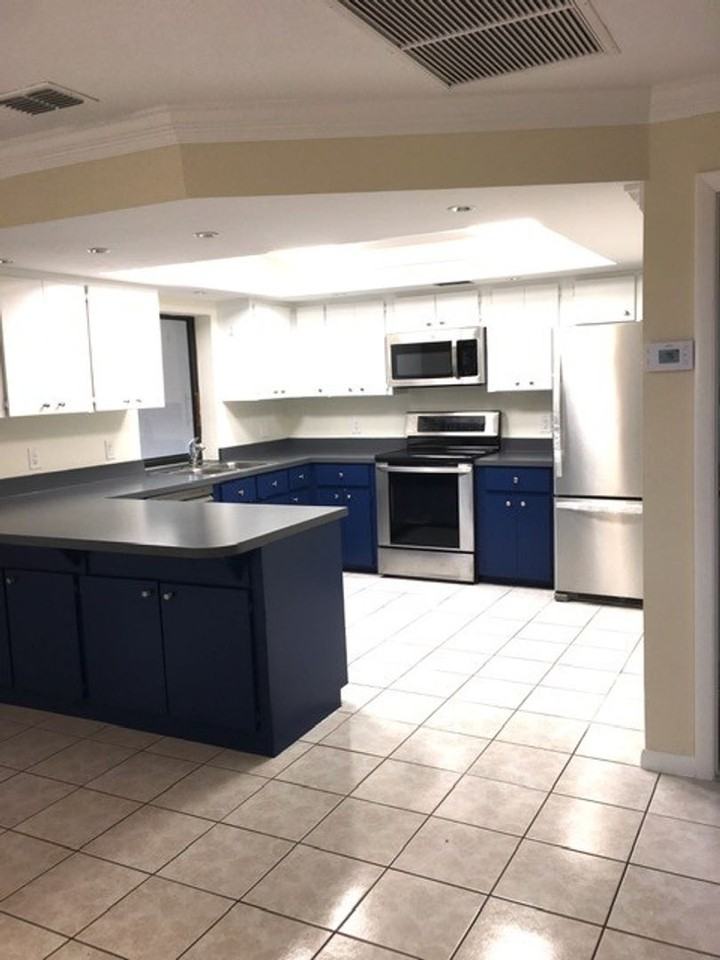 904 Archer Parkway East - Photo 3 of 20