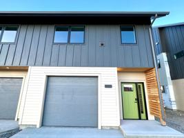 featured image of 2 Burnham Pl