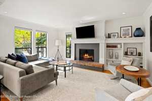 featured image of 980 E Hyman Ave #3