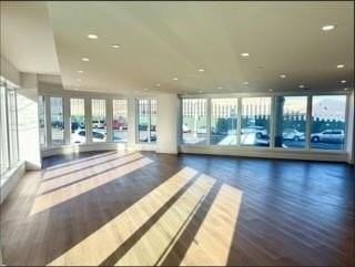 160 Richmond Ter - Photo 2 of 7