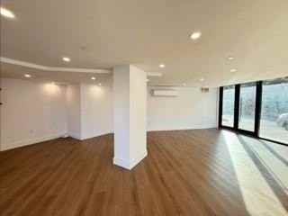 160 Richmond Ter - Photo 3 of 7