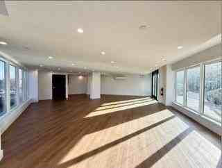 160 Richmond Ter - Photo 4 of 7