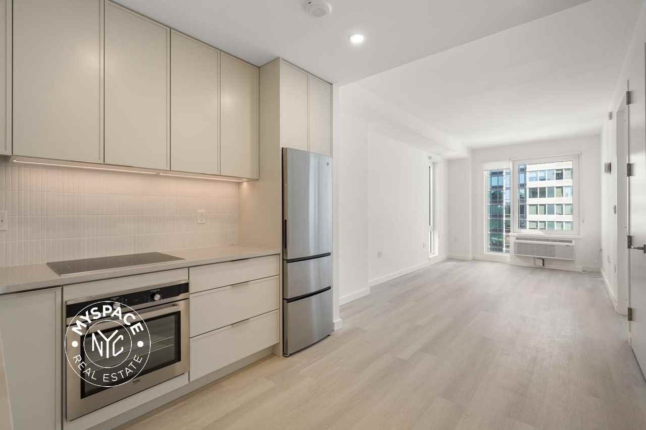 150 Lawrence St #802 - Photo 2 of 32